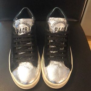 P448 super fun- size 40 lace up sneakers